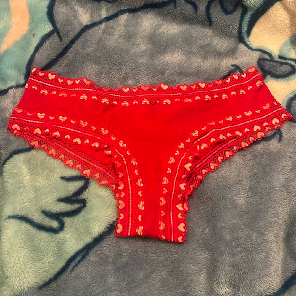 Victoria’s Secret Cheeky L